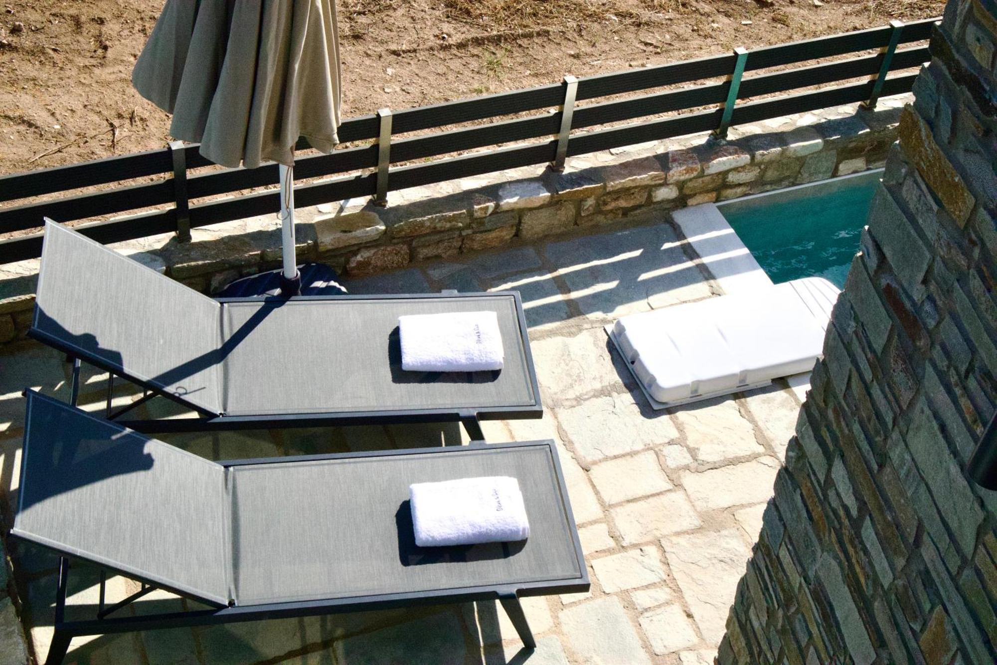 Olive & Sea Luxury Suites Skala Sotiros Exterior foto
