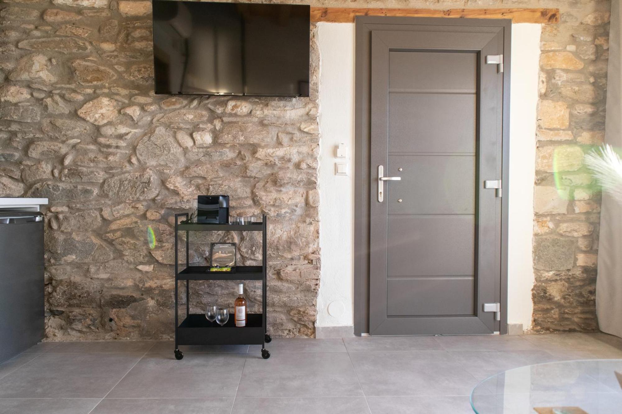 Olive & Sea Luxury Suites Skala Sotiros Exterior foto