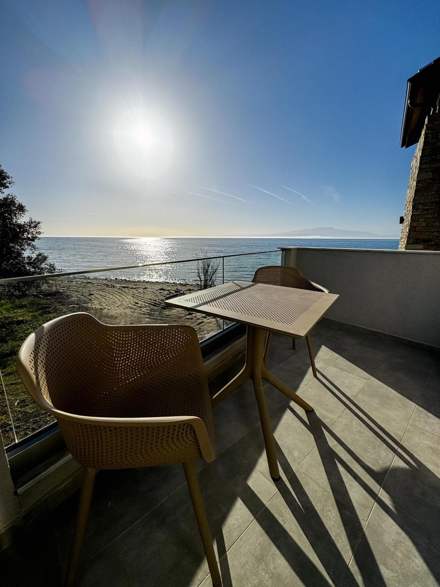Olive & Sea Luxury Suites Skala Sotiros Exterior foto