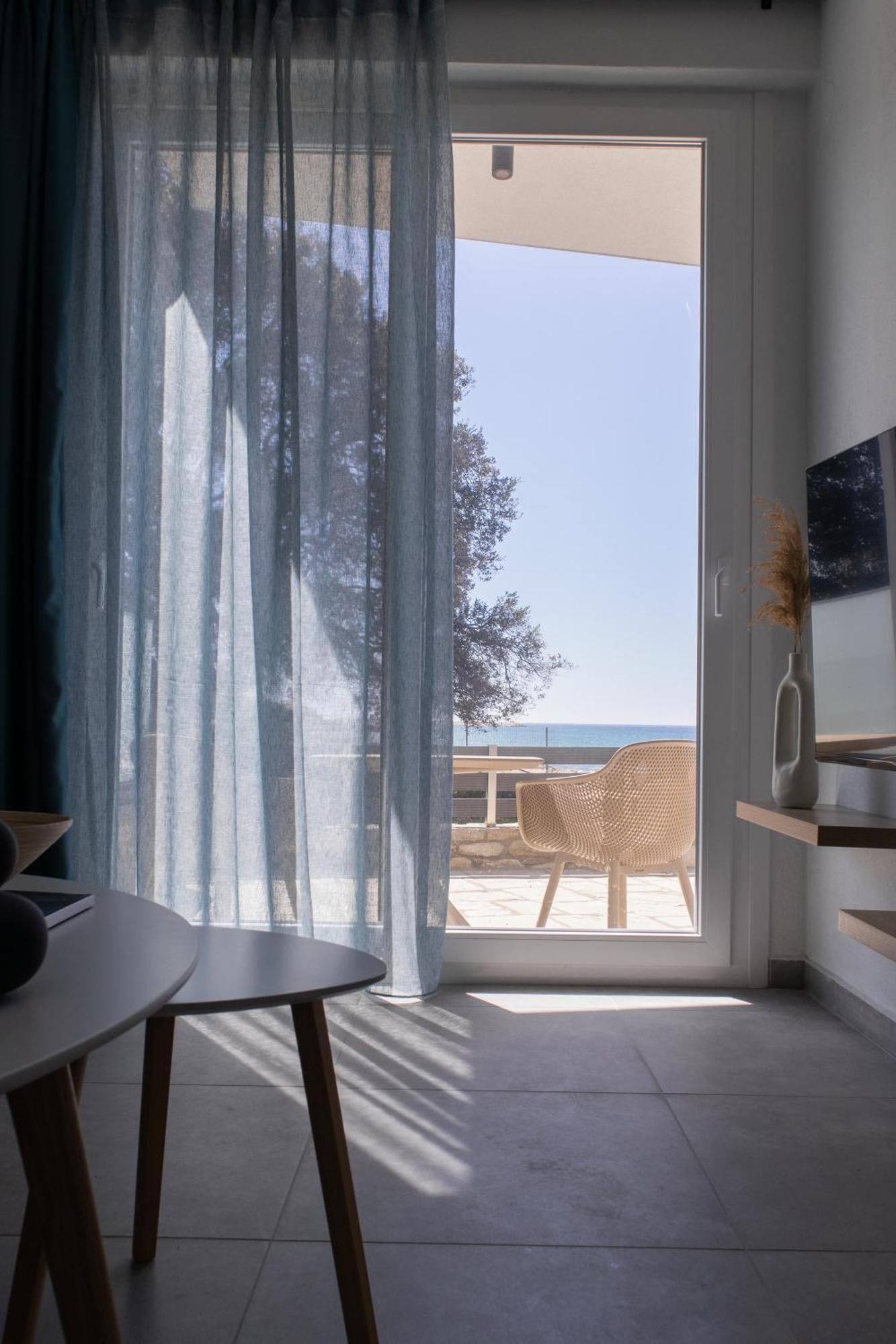 Olive & Sea Luxury Suites Skala Sotiros Exterior foto